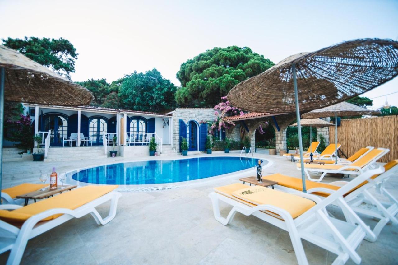 Bueyuekada Loc'Ada Hotel อดาลาร์ ภายนอก รูปภาพ