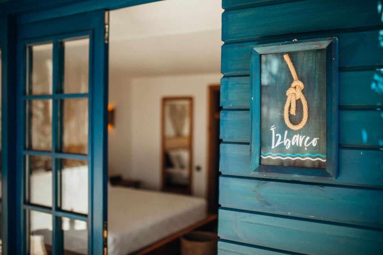 Bueyuekada Loc'Ada Hotel อดาลาร์ ภายนอก รูปภาพ