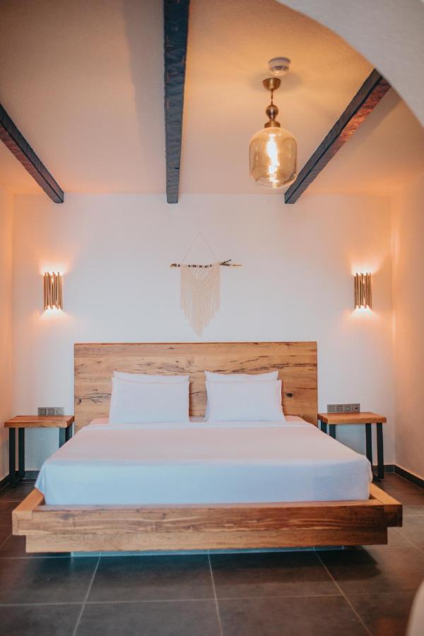 Bueyuekada Loc'Ada Hotel อดาลาร์ ภายนอก รูปภาพ