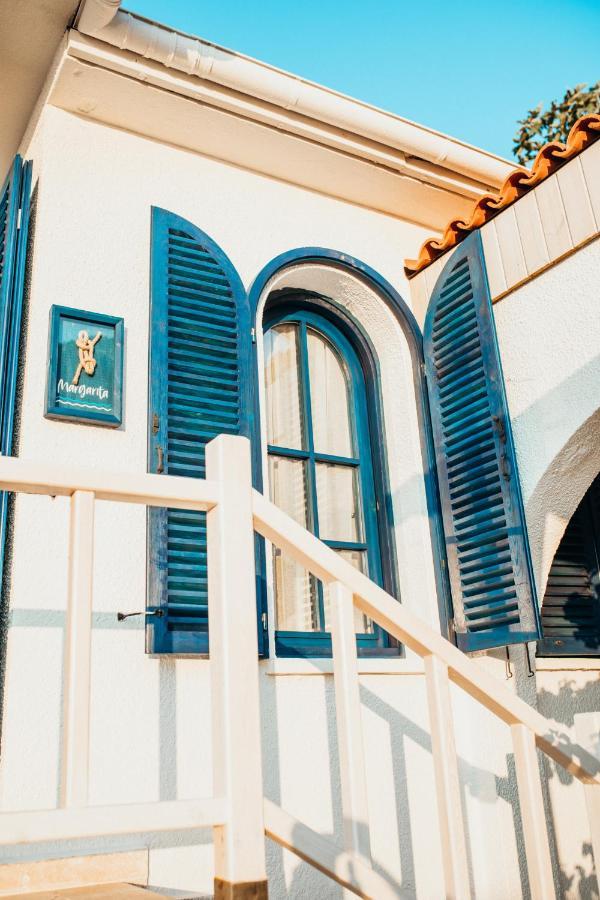 Bueyuekada Loc'Ada Hotel อดาลาร์ ภายนอก รูปภาพ