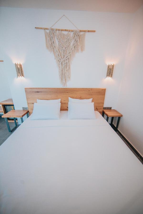 Bueyuekada Loc'Ada Hotel อดาลาร์ ภายนอก รูปภาพ