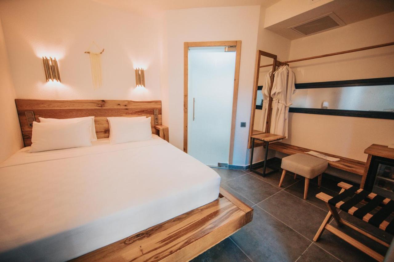 Bueyuekada Loc'Ada Hotel อดาลาร์ ภายนอก รูปภาพ